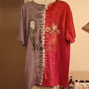 "Wanda" Her Universe Red and White‎ WandaVision T-Shirt. Sz.L
